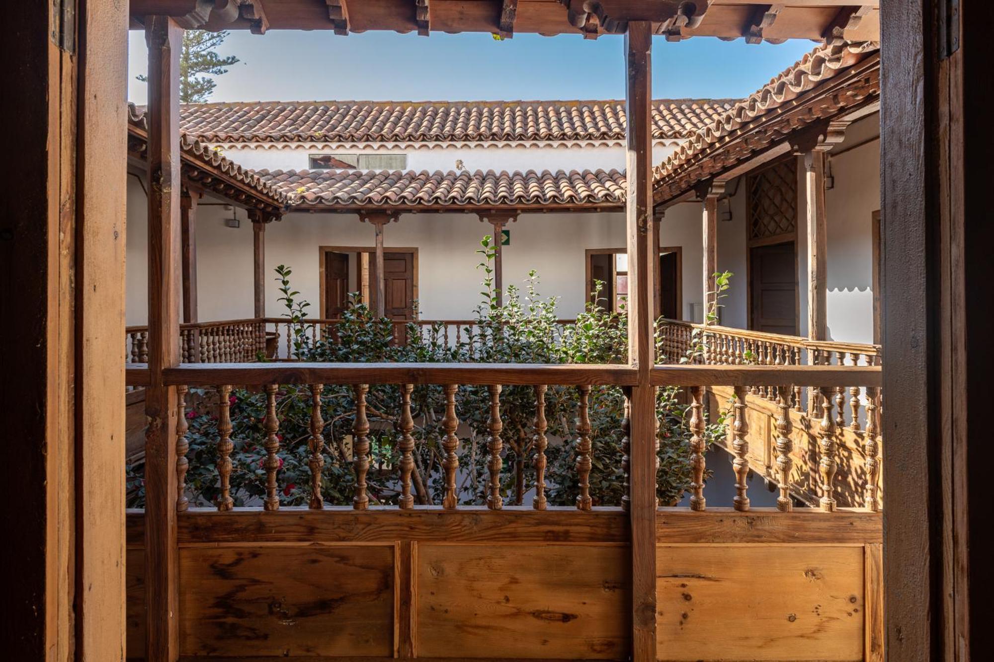 La Casa De La Camelia Hotel La Laguna  Buitenkant foto