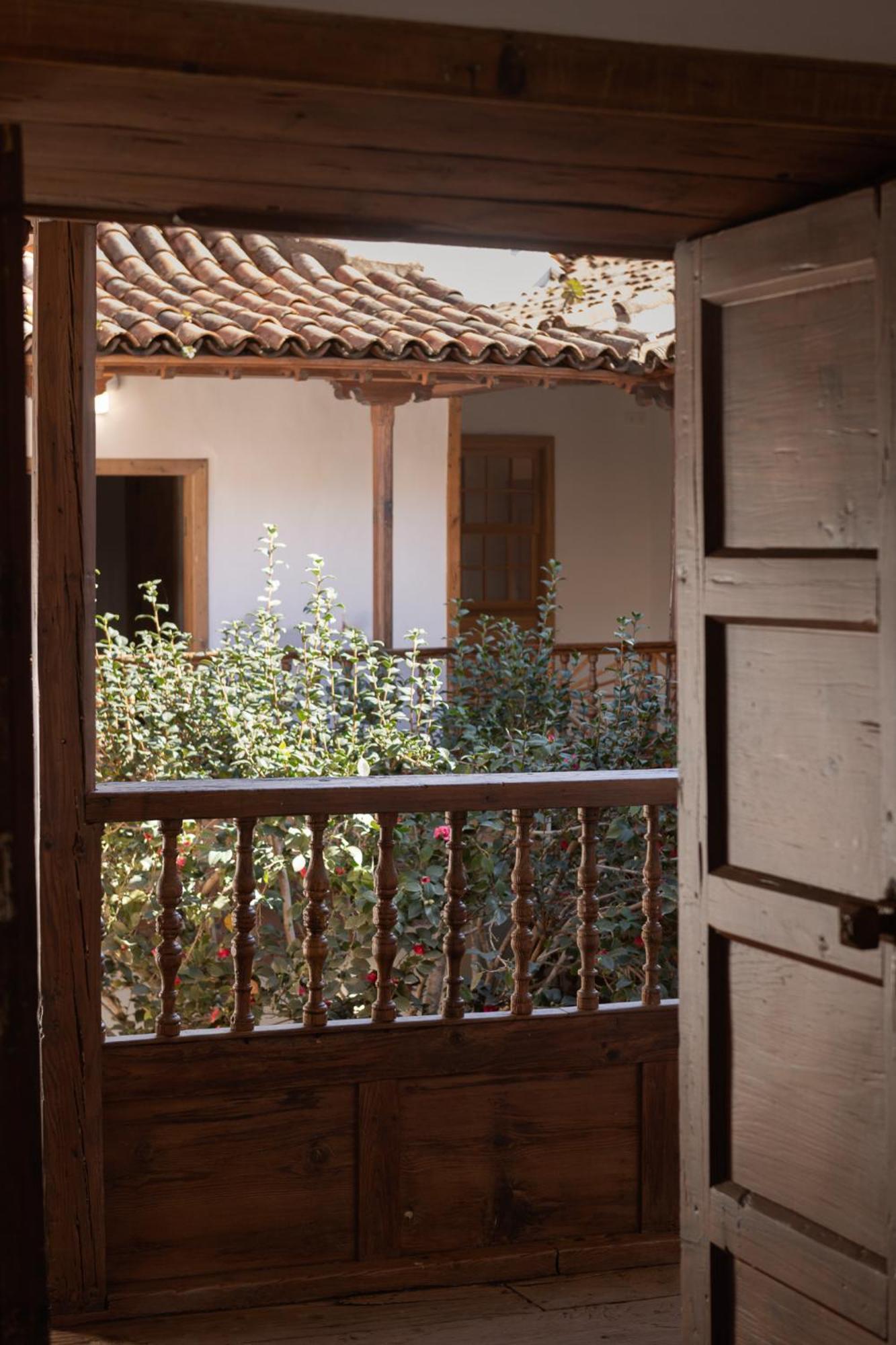 La Casa De La Camelia Hotel La Laguna  Buitenkant foto