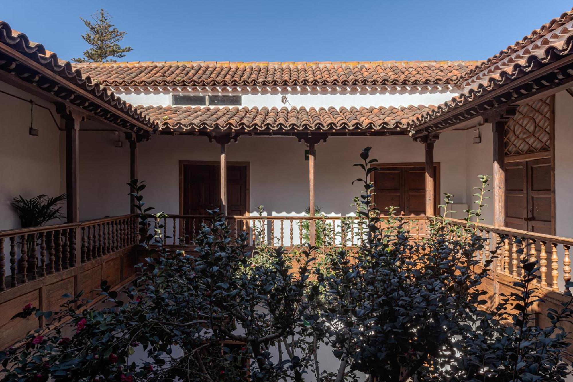 La Casa De La Camelia Hotel La Laguna  Buitenkant foto